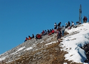 61 a cima Arera (2512 m.)...affollata !